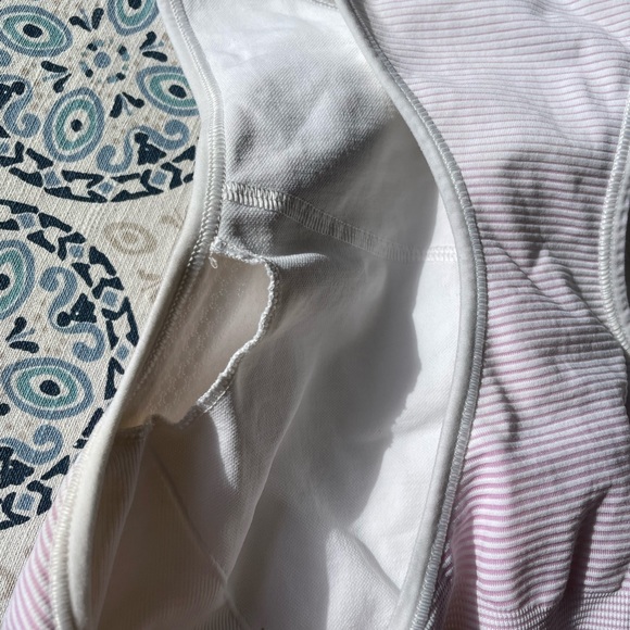 Ebb to Train *sun Lululemon Sports Bra size 8 white and pink high neck - Picture 13 of 14